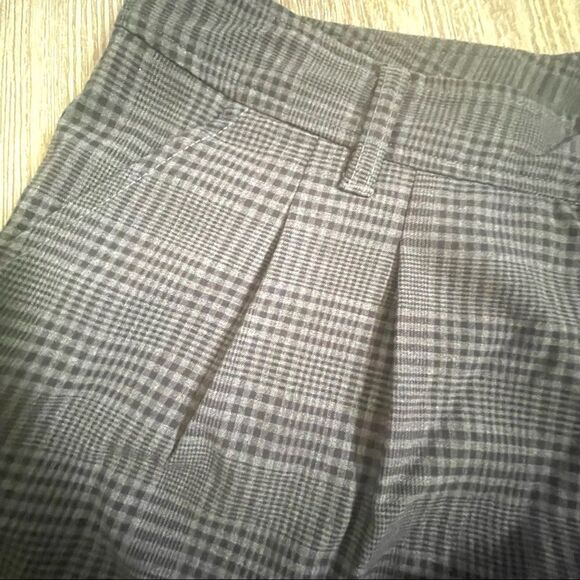 Frenchi plaid grey shorts - Picture 6 of 14
